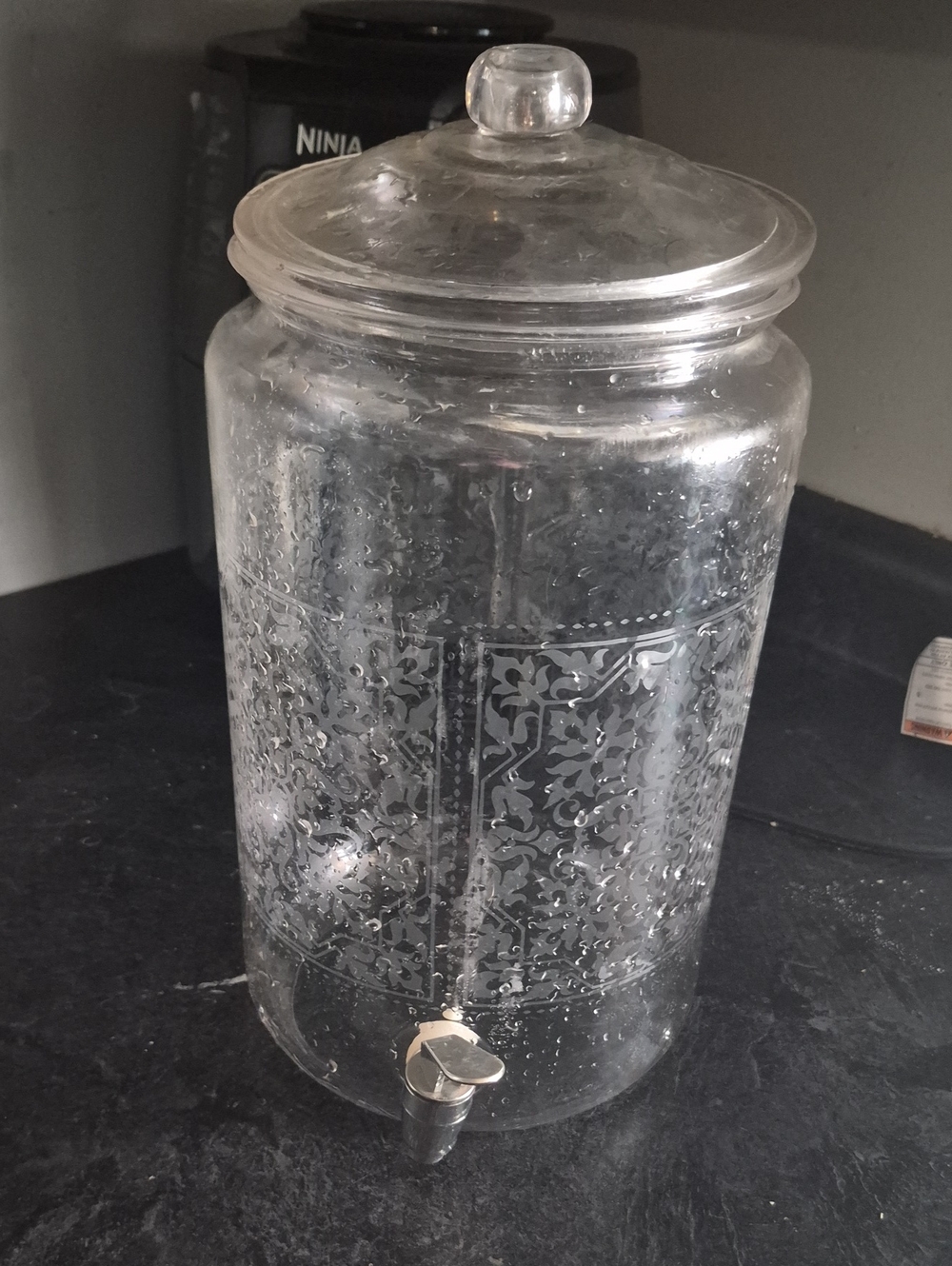 Beverage container